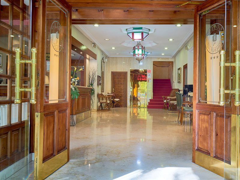 Guadalupe Hotel Granada Bagian luar foto